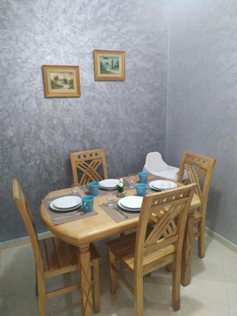 Appartement à alliance mehdia 2 juste pour couple marié on n'accepte pas les voyageurs célibataires ou les groupes d amis Kenitra Exterior foto