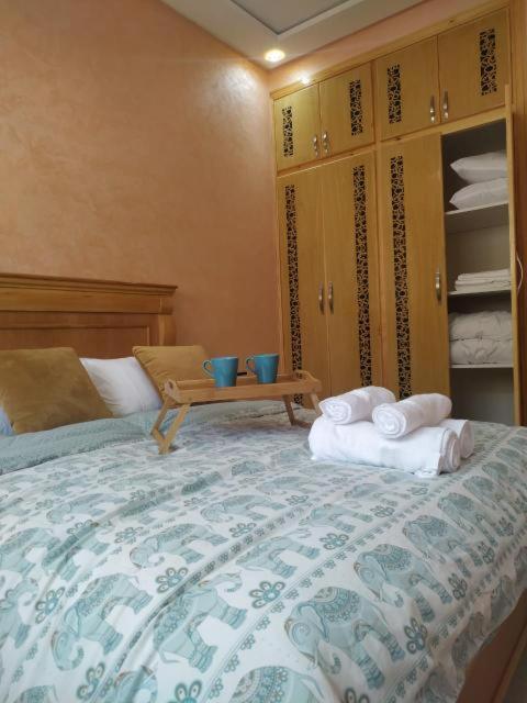 Appartement à alliance mehdia 2 juste pour couple marié on n'accepte pas les voyageurs célibataires ou les groupes d amis Kenitra Exterior foto